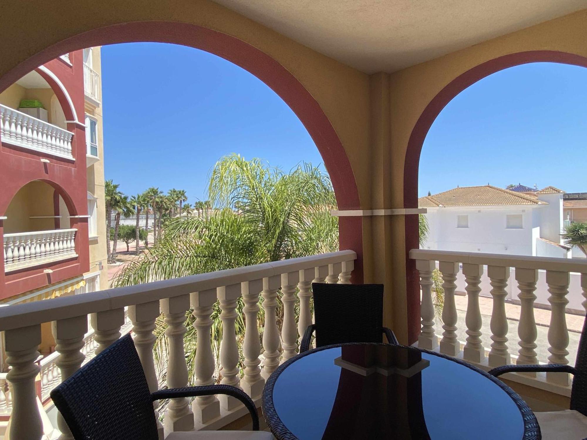 Acogedor Apartamento Cerca De La Playa Los Alcazares Exterior photo